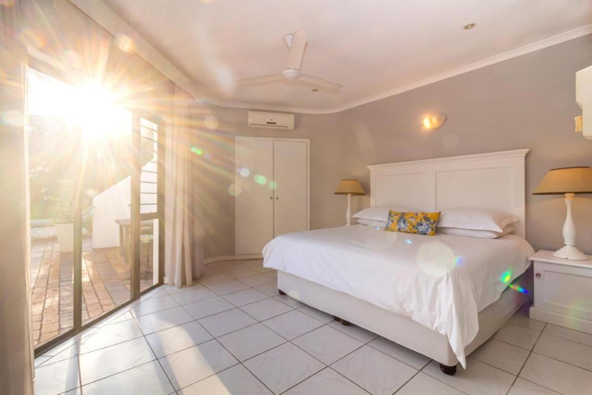 Lalaria Ocean Villa Dolphin Coast ภายนอก รูปภาพ